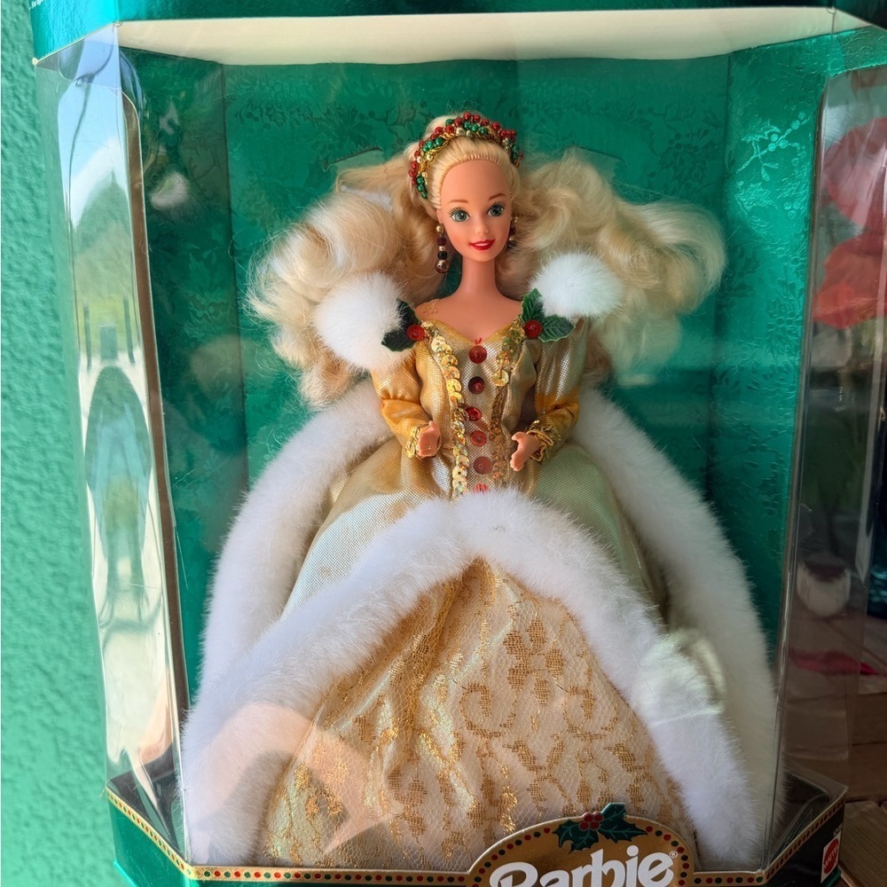 Rare Misprint 1994 Holiday Barbie NRFB 12155 Green Eyes Doll Brown Eyes on Box